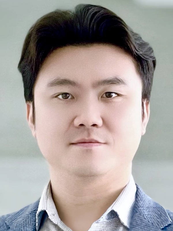Liang, Zhuobin