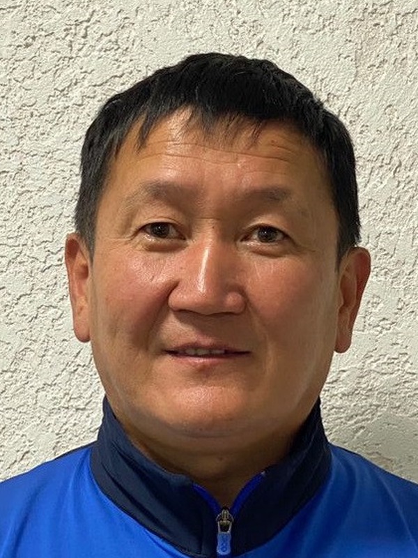 Dzhaparov, Medet